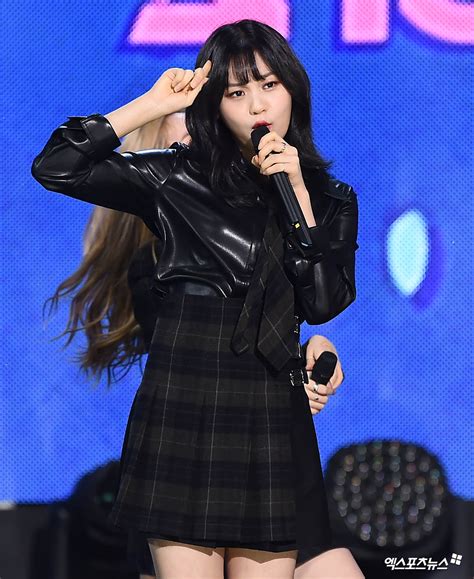 3 한국야동 영계여친 졸맛이네 17분08초. 여자친구 엄지 '본능적인 큐티'엑's HD포토