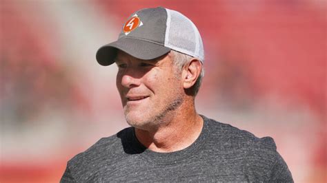Report Brett Favre Now Facing Damning New Accusations Over Text