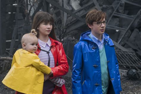 Netflix's A Series of Unfortunate Events gets right what the movie got wrong - The Verge