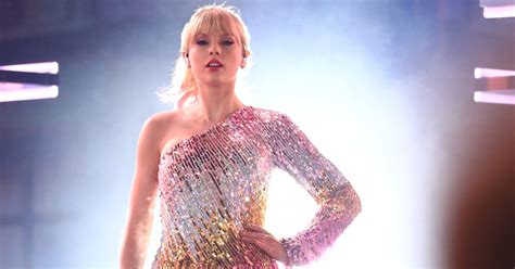 everything we learned from taylor swift s playlist
