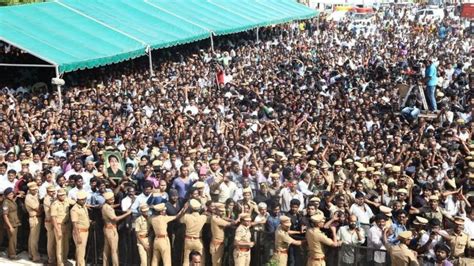 India Jayalalitha Death Masses Mourn Iron Lady Bbc News