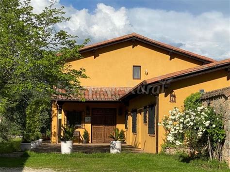 Hostería con encanto, de estilo rústico, situada en el centro de madrigal de la vera, al noreste de la provincia de cáceres, en la comarca de la vera, al abrigo de la. La Herrería Casa Rural - Casa rural en Villanueva de la ...