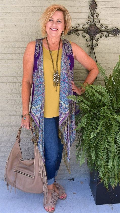 51 Casual Fall Outfits Ideas For Women Over 50 In 2020 Boho Fashion Over 40 Fashion Casual