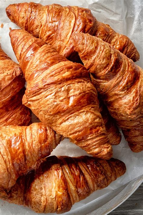 We Asked 3 Pastry Chefs To Name The Best Store Bought Croissants And