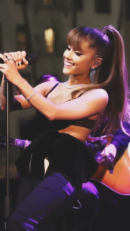 Ariana Grande Backgrounds • Like If You Saveuse Tumbex