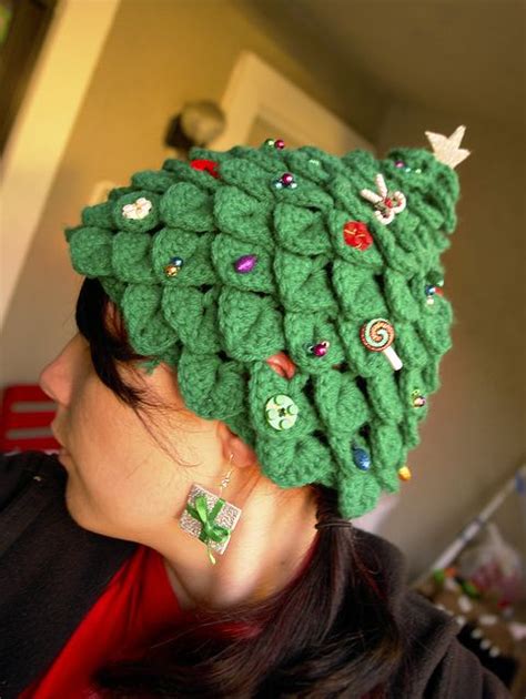 Pin On Crazy Christmas Hats 2014