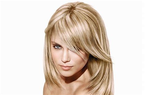 12 Lustrous Blonde Hairstyles For Medium Length Hair