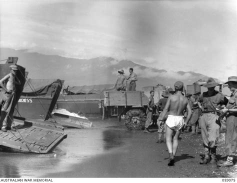 Lae New Guinea 1943 10 17 Troops Of The 2946th Australian Infantry