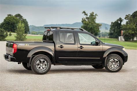 2021 Nissan Frontier Review Trims Specs Price New Interior