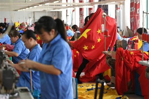 China Factory Prices Post Steepest Fall In 3 Years Adding To Economic