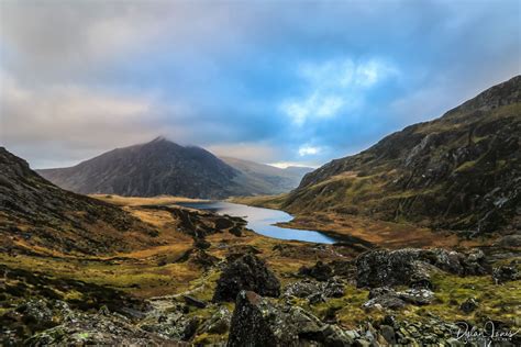 A Cwm Idwal Walk From The Ogwen Valley Stunning Winter Scenery In