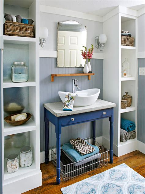 Make A Small Bath Look Larger Better Homes And Gardens