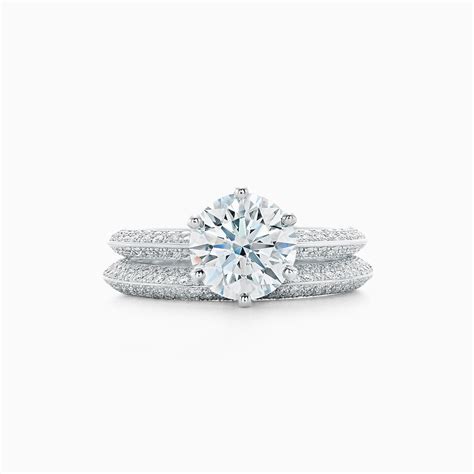 Pavé Tiffany® Setting Mit Diamantring Der Berühmteste Verlobungsring
