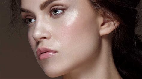 10 Highlighter Makeup Trends For Summer 2019 Loréal Paris