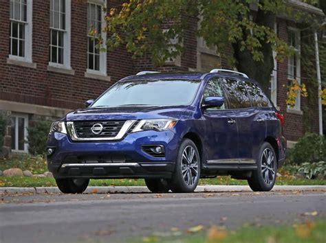 2017 Nissan Pathfinder Review Pricing And Specs
