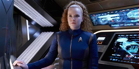 Every First Officer In Star Trek Canon Ranked