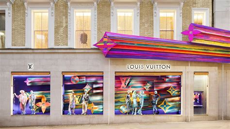 Fast Worldwide Shippinglouis Vuitton Opens New Flagship Store In Osaka