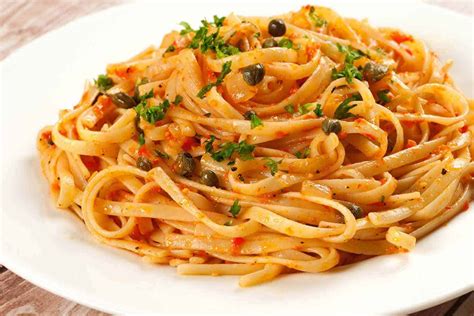 We've created a collection of fantastic chicken pasta recipes for you to try, whether you're hosting a fancy dinner party or whipping up a quick weeknight dinner. Linguine with Roasted Red Pepper Sauce Recipe ...
