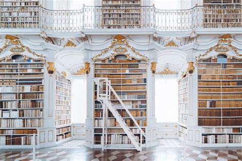 8 Inspirasi Desain Perpustakaan Pribadi Seperti Milik Bj Habibie