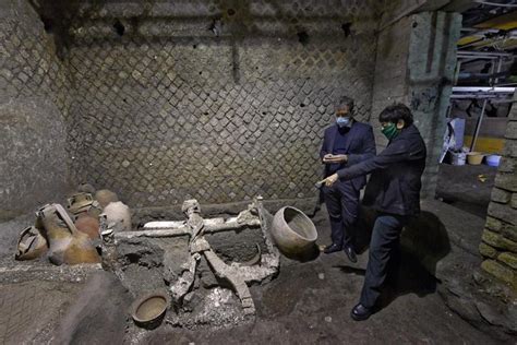 Slaves Room Re Emerges Intact At Pompeii Topnews Ansait