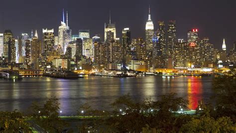 Time Lapse And Loopable View Of Manhattan Skyline From New Jersey At