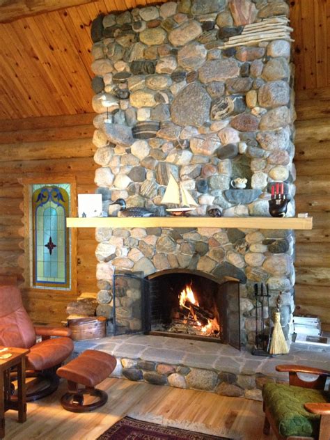 Michigan Fieldstone Fireplace Fine Homebuilding
