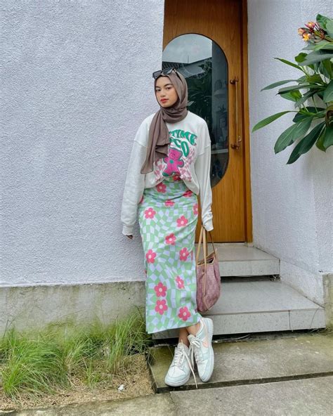 12 Ootd Hijab Ala ‘cewek Kue Yang Mudah Disontek