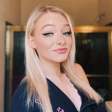 Her net worth is $0.6 million. Zoe LaVerne (TikTok Star) Wiki, Bio, Age, Height, Weight, Net Worth, Boyfriend, Career, Facts ...