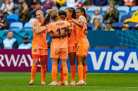 Oranje Leeuwinnen Danken Keepsters Voor Kwartfinale Wk Soccernewsnl