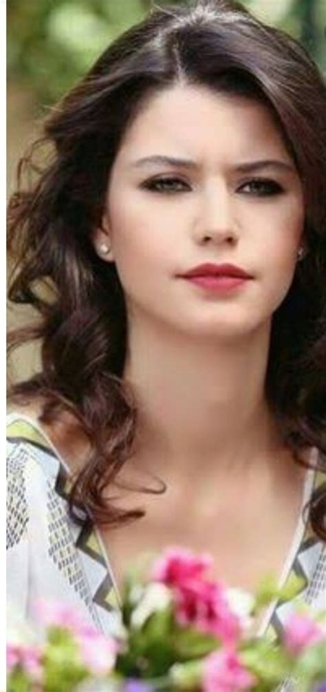 meet 5 beautiful turkish actresses who won pakistani hearts most admired turkish actresses in