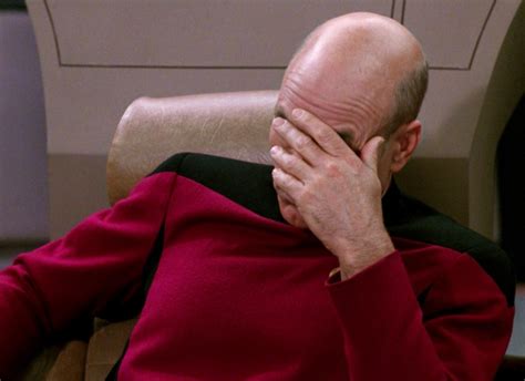 Giveaway Thinkgeek Captain Picard Facepalm Bust •