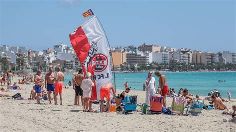 Kurzarbeit Darf Der Chef Urlaub Streichen Was Ist Mit Dem Urlaubsgeld