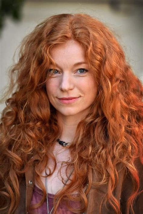 marleen lohse in 2023 schöne rote haare rothaarige schauspielerin rote haare