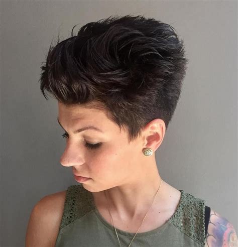 20 Statement Androgynous Haircuts For Women Androgynous Haircut