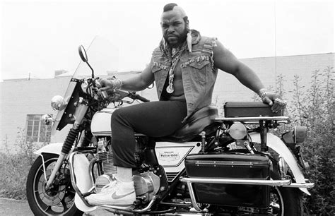These Retro Photos Of Celebrities On Motorcycles Are The Epitome Of