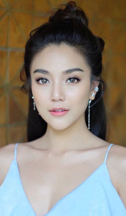 Most Beautiful Faces Beautiful Asian Women Beautiful Eyes Long