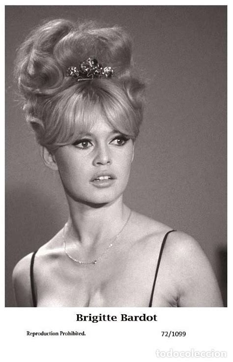Brigitte Bardot Film Star Pin Up Photo Postcard Publisher Swiftsure