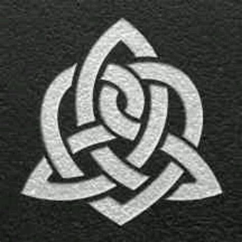 Pin By Donna Waters On Triquestra Magic Celtic Symbols Celtic