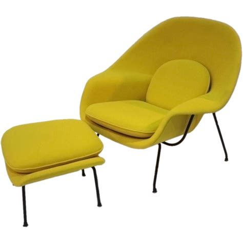 This iconic design perfectly combines comfort and style. Womb Chair and Ottoman by Eero Saarinen for Knoll at 1stdibs