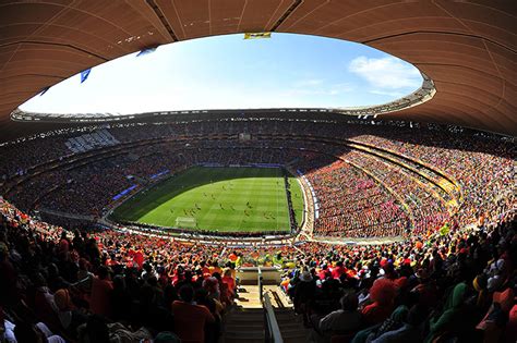 The Worlds 10 Largest Football Stadiums In Pictures Football The