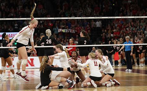 Stanford Wrestles Ncaa Volleyball Title Away From Nebraska In 5 Set Victory