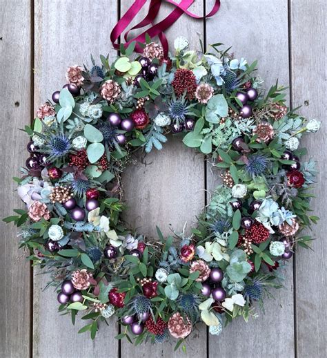 La festa di natale è stata per lunghissimo tempo legata esclusivamente alla religione e alla liturgia che intorno ad essa ruotavano. Ghirlande di Natale per la casa delle feste | Foto 1 ...