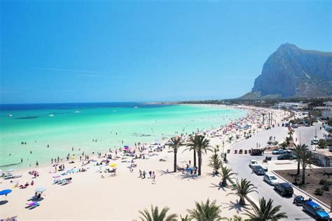 San vito lo capo lontano dal caos del centro storico, ma a pochi minuti dalla spiaggia. Casa Girasole, Appartement San Vito Lo Capo