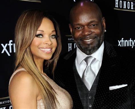Emmitt Smiths Wife Patricia Announces On Instagram They Are Getting A
