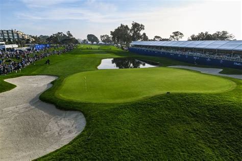 The farmers insurance open 2021 gets underway at scenic torrey pines in san diego, california on thursday, january 28 (1/28/2021) as golf's finest players tee their way through the west coast swing. Farmers Insurance Open 2021: Tee times, TV channel, live stream, prize money | Sportstoft