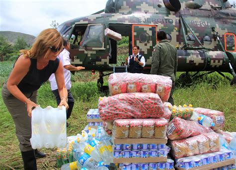 trasladan ayuda humanitaria a poblados aislados de la libertad noticias agencia peruana de