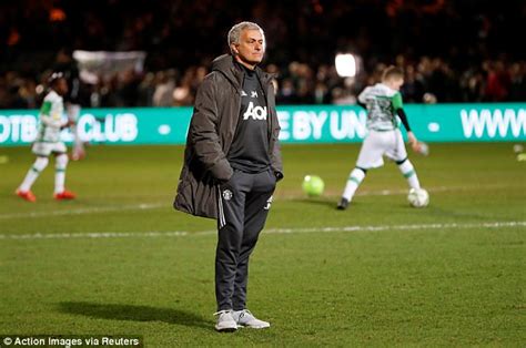 Startrainer josé mourinho hat nur zwei wochen nach seiner entlassung bei tottenham hotspur einen neuen klub gefunden. Man Utd boss Mourinho enjoys 55th birthday with two cakes ...