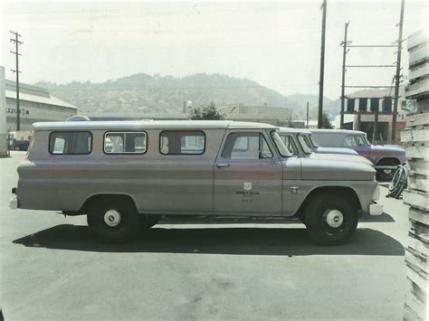 Vintage Photo 1964 Chevrolet C30 Super Suburban 105 Long Body