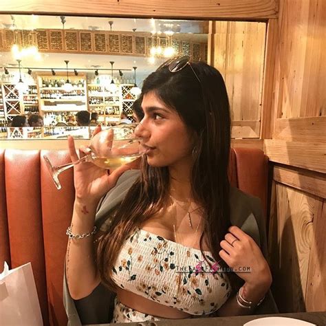Mia Khalifa 26 Best Photos And Must See Pictures