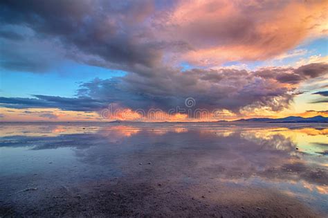 The salt flats are about 12 miles long and 5 miles wide with total area coverage of just over 46 square miles. Reflection Bonneville Salt Flats At Sunset Stock Image ...